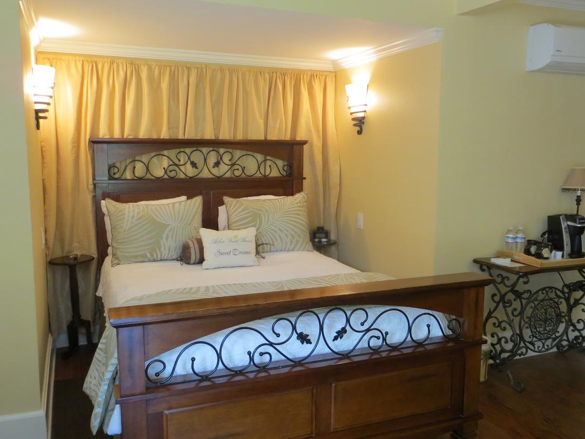 Arbor Guest House นาปา ห้อง รูปภาพ